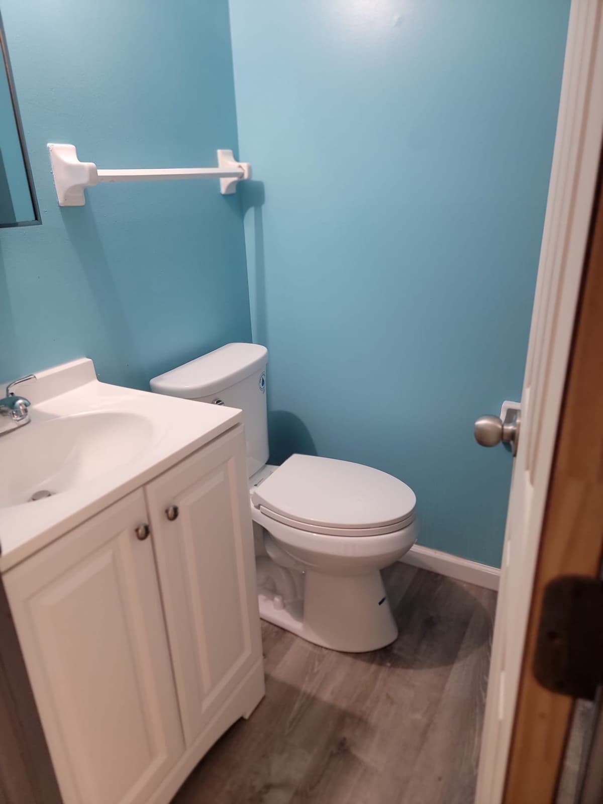 Furnished 2-bedrooms photo 2